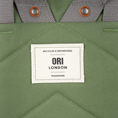 ORI FINCHLEY A MEDIUM CANVAS GRANITE LABEL