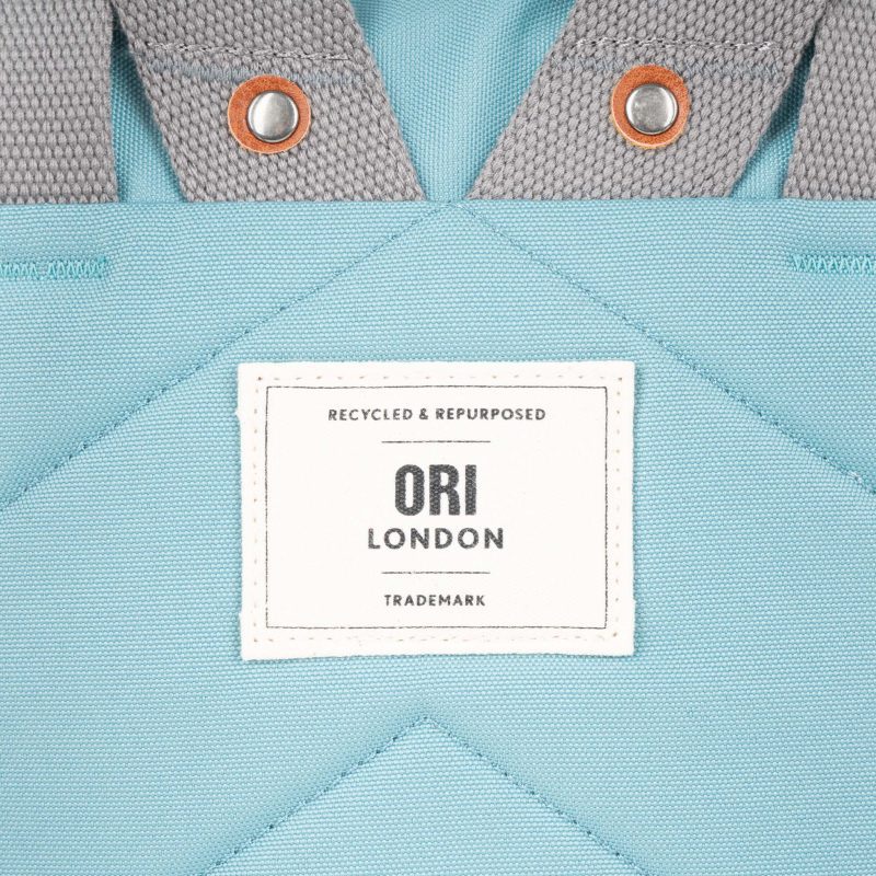 ORI FINCHLEY A MEDIUM CANVAS SPEARMINT LABEL