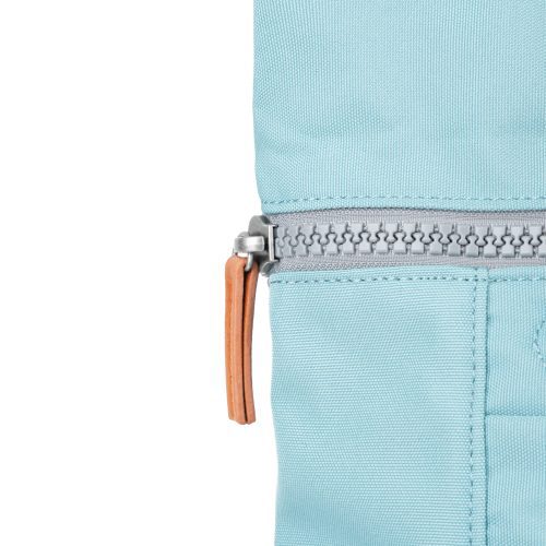 ORI FINCHLEY A MEDIUM CANVAS SPEARMINT ZIP