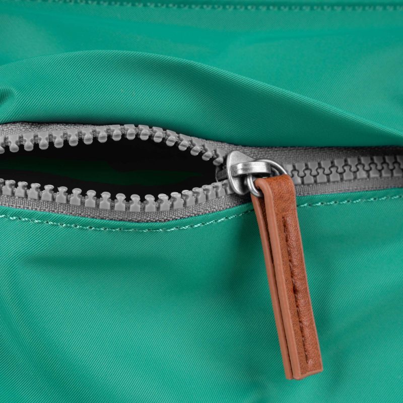 ORI KENNINGTON B NYLON CYAN ZIP