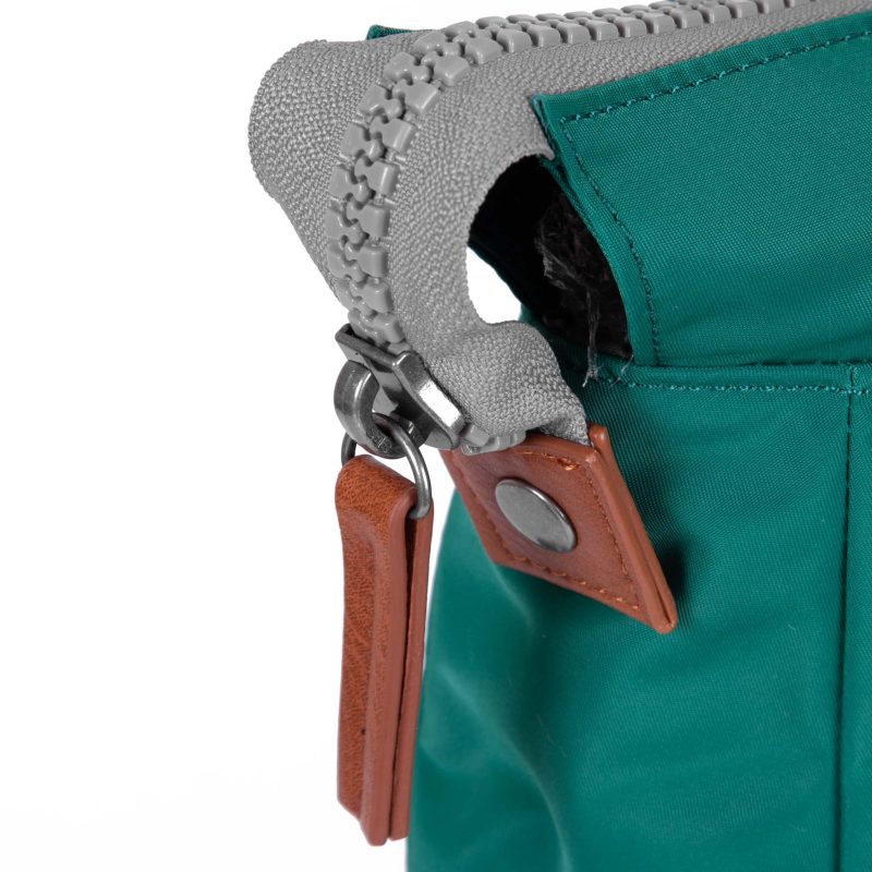 Ori Bantry B Small Emerald Zip